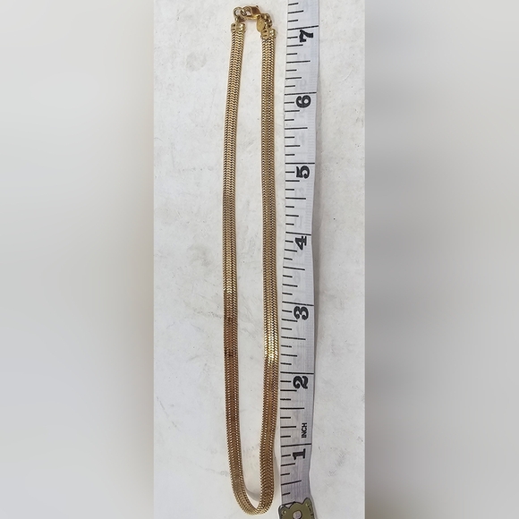 VTG Monet Gold Plated Flat Herringbone 16” Chocker Collar Chain Necklace Signed - Picture 8 of 10